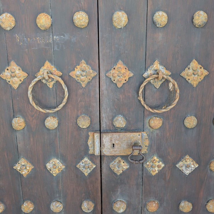 Lock And Pulls